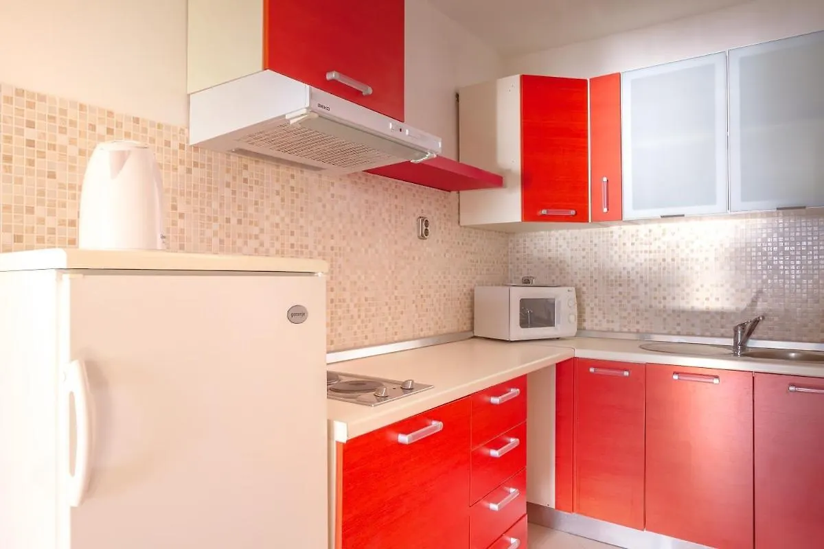 Apartments And Rooms With Wifi Njivice, Krk - 5362 3*, Njivice Croacia
